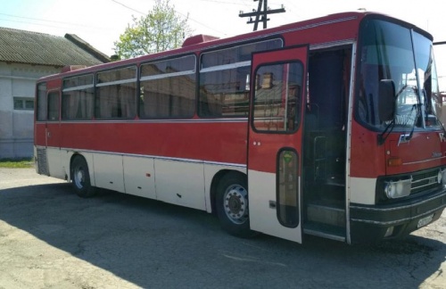 на фото: Автобус Икарус Б/У - Северная Осетия